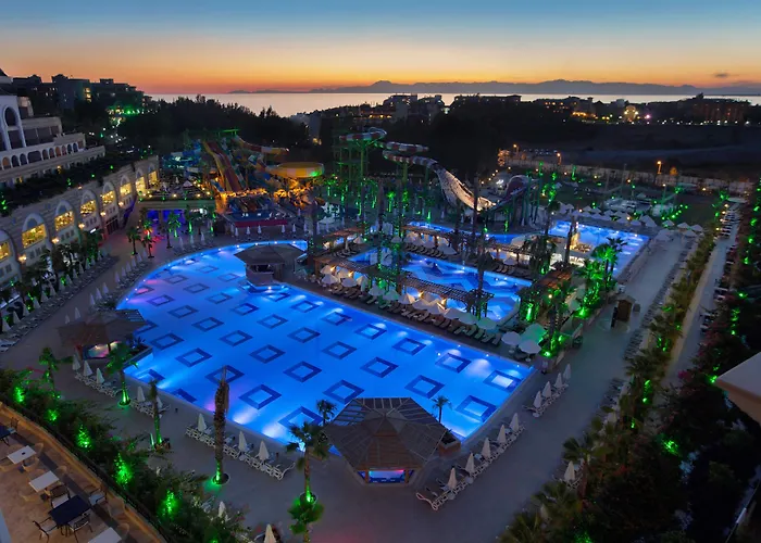 Zentrales Hotel: Crystal Sunset Pearl Collection